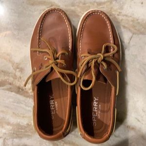 Sperry boat shoes
